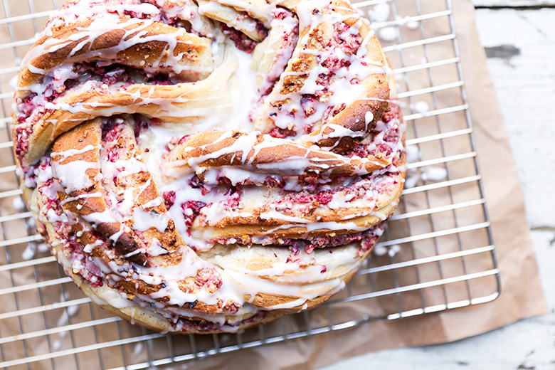 Cranberry Pecan Braided Bread | www.floatingkitchen.net