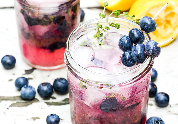 Lemon, Thyme and Blueberry Vodka Fizz