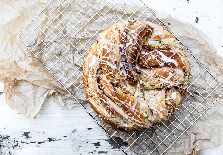 Braided Cinnamon, Apple and Pecan Bread | www.floataingkitchen.net