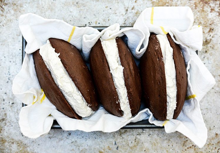 Classic Whoopie Pies | www.floatingkitchen.net