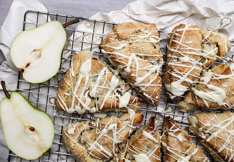 Pear and Ginger Scones with White Chocolate Drizzle | www.floatingkitchen.net