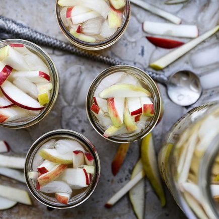 Apple Cider and Elderflower White Sangria | www.floatingkitchen.net