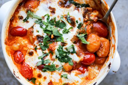 Easy Baked Gnocchi with Tomatoes and Mozzarella | www.floatingkitchen.net