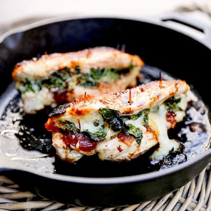 Apple-Cranberry Chutney, Spinach and Mozzarella Stuffed Chicken Breasts | www.floatingkitchen.net