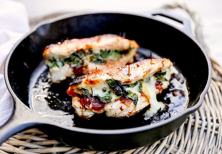 Apple-Cranberry Chutney, Spinach and Mozzarella Stuffed Chicken Breasts | www.floatingkitchen.net