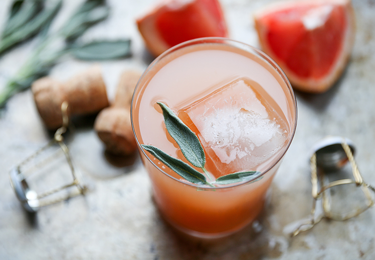 Grapefruit and Sage Champagne Cocktails | www.floatingkitchen.net