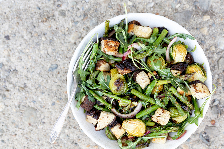 Roasted Asparagus and Brussels Sprout Panzanella Salad | www.floatingkitchen.net