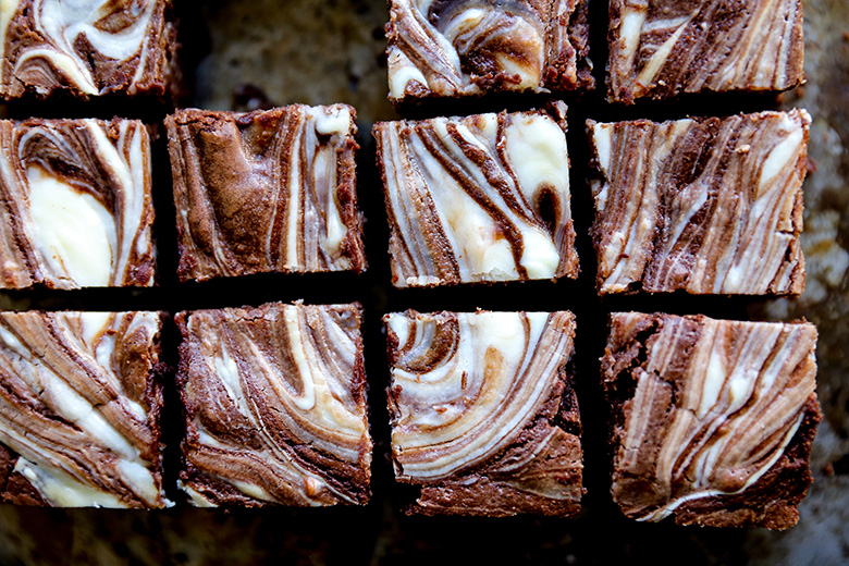 Mint Chocolate Cheesecake Brownies | www.floatingkitchen.net