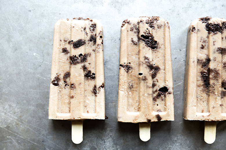 Guinness Popsicles with Irish Cream Soaked Brownies | www.floatingkitchen.net