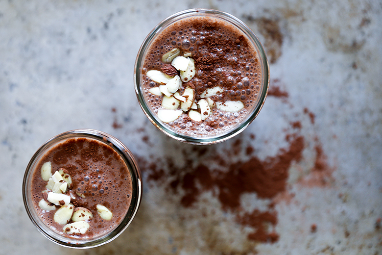 Healthy Chocolate Smoothies | www.floatingkitchen.net