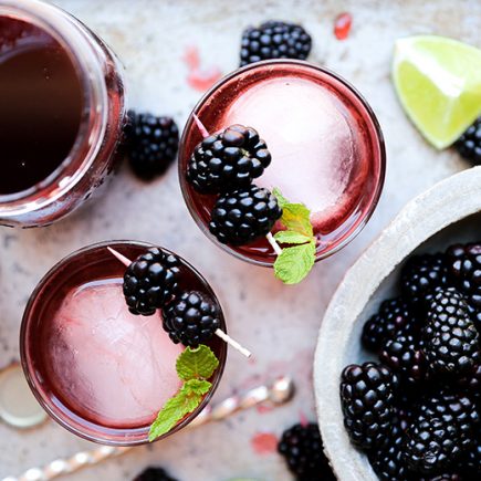 Blackberry-Ginger Shrub Rum Cocktail | www.floatingkitchen.net