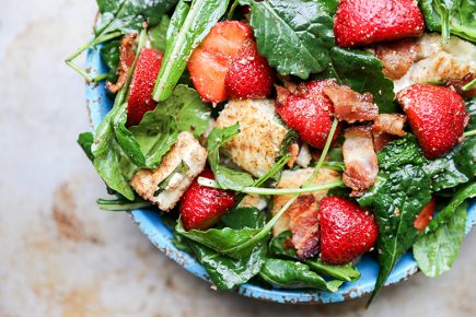 Kale and Strawberry Salad with Bacon and Grilled Cheese Sandwich Croutons | www.floatingkitchen.net