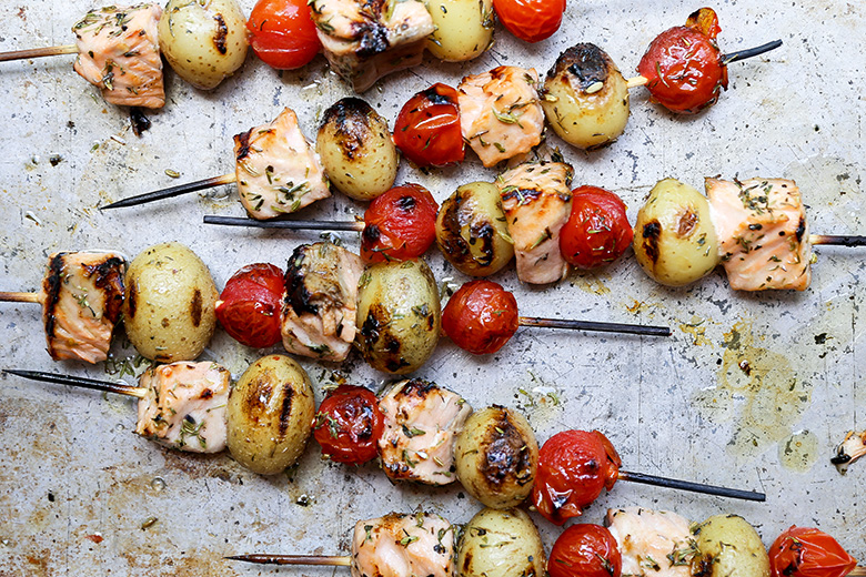 Grilled Salmon, Potato and Tomato Kebabs | www.floatingkitchen.net