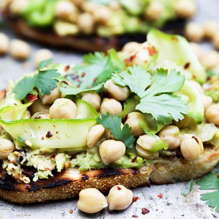 Avocado Toast with Spicy Marinated Chickpeas and Zucchini | www.floatingkitchen.net