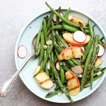 Grilled Green Bean and Apple Salad | www.floatingkitchen.net