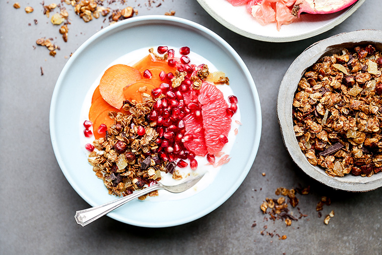 Winter Fruit and Yogurt Breakfast Bowls with Gingerbread Granola | www.floatingkitchen.net