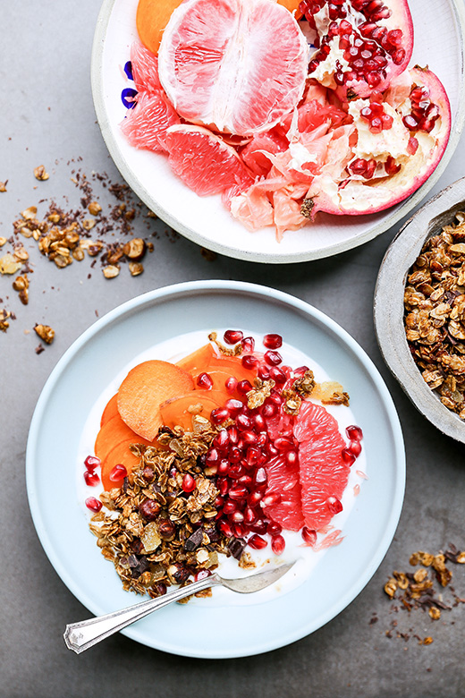 Winter Fruit and Yogurt Breakfast Bowls with Gingerbread Granola | www.floatingkitchen.net