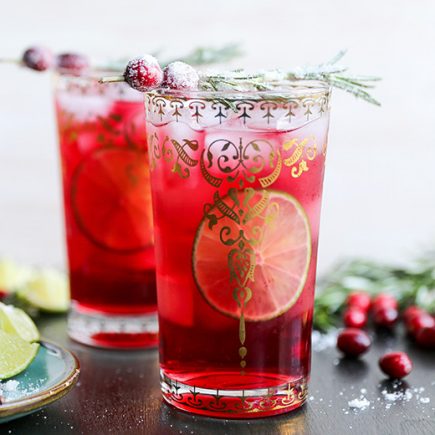 Sparkling Christmas Tree Cocktail | www.floatingkitchen.net