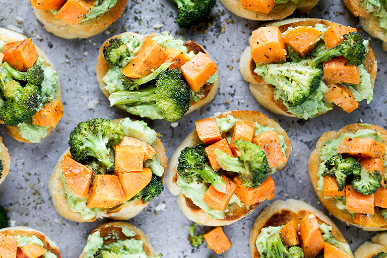 Roasted Sweet Potato and Broccoli Crostini with Avocado and Za'atar | www.floatingkitchen.net