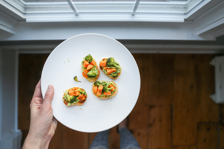 Roasted Sweet Potato and Broccoli Crostini with Avocado and Za'atar | www.floatingkitchen.net