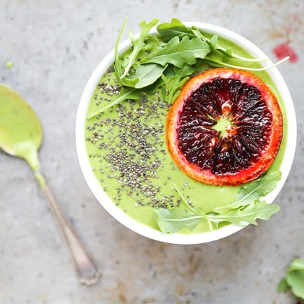 Orange and Arugula Smoothie Bowl | www.floatingkitchen.net