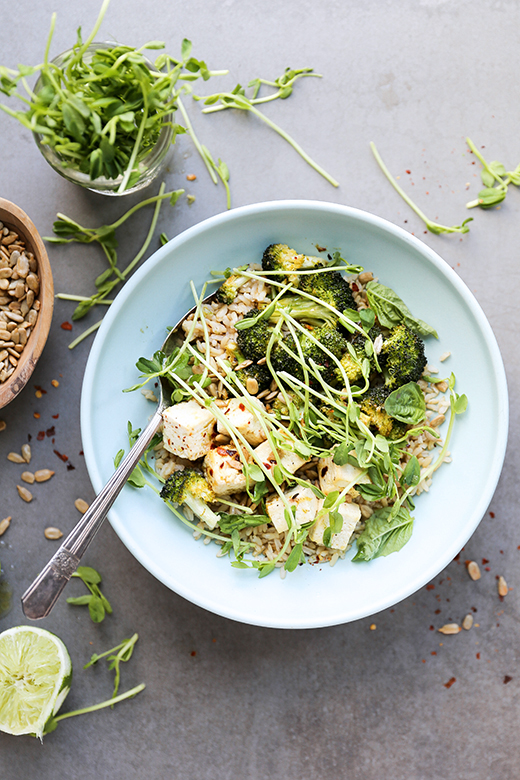 Roasted Chili Basil Lime Tofu Bowls | www.floatingkitchen.net