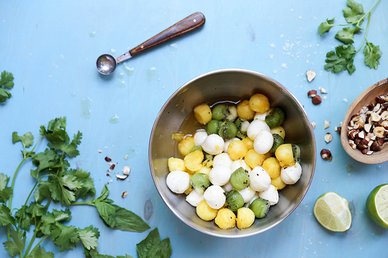 Tropical Summer Caprese Salad | www.floatingkitchen.net