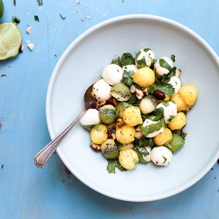 Tropical Summer Caprese Salad | www.floatingkitchen.net