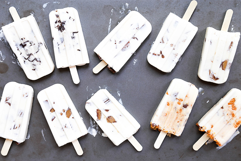 Movie Theater Candy Cheesecake Popsicles | www.floatingkitchen.net