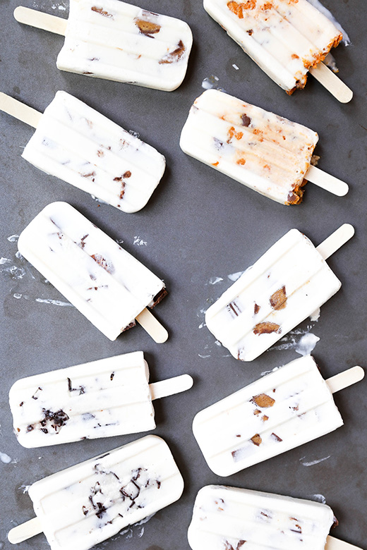 Movie Theater Candy Cheesecake Popsicles | www.floatingkitchen.net