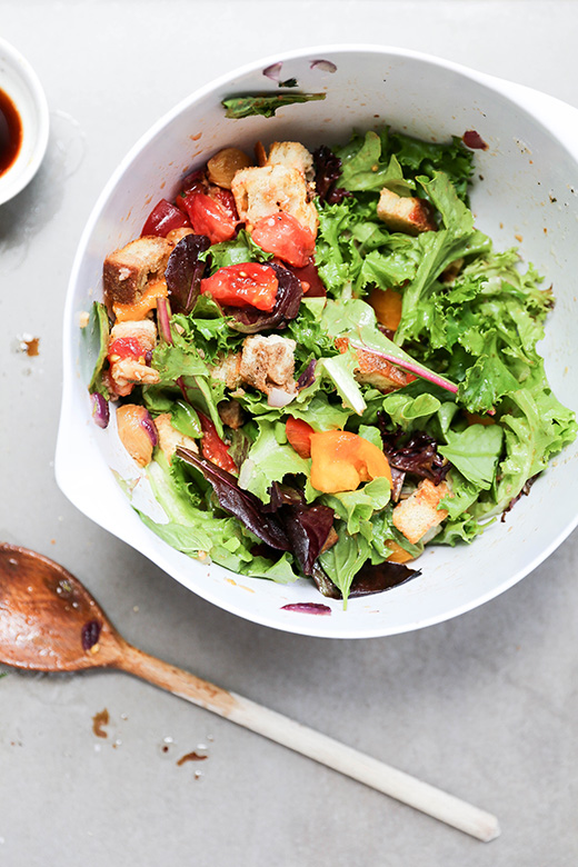 Panzanella Salad with Roasted Garlic | www.floatingkitchen.net