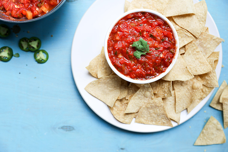 Spicy Apple-Tomato Salsa | www.floatingkitchen.net