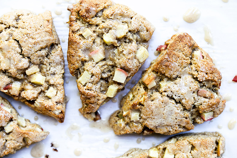 Chai Spiced Apple Scones with Apple Cider Glaze | www.floatingkitchen.net