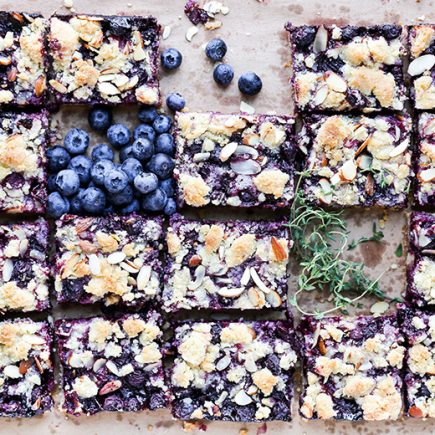 Blueberry-Thyme Pie Bars with Almonds | www.floatingkitchen.net