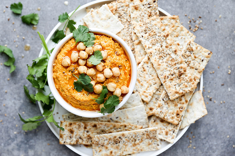 Spiced Roasted Carrot Hummus | www.floatingkitchen.net