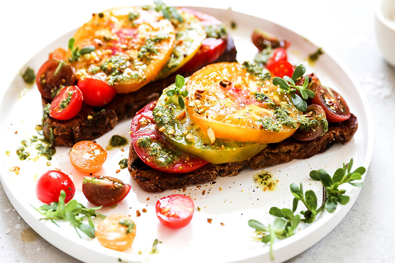 Heirloom Tomato Toast with Purslane Pesto | www.floatingkitchen.net