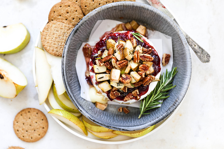 Cranberry-Pear Baked Brie with Pecans | www.floatingkitchen.net