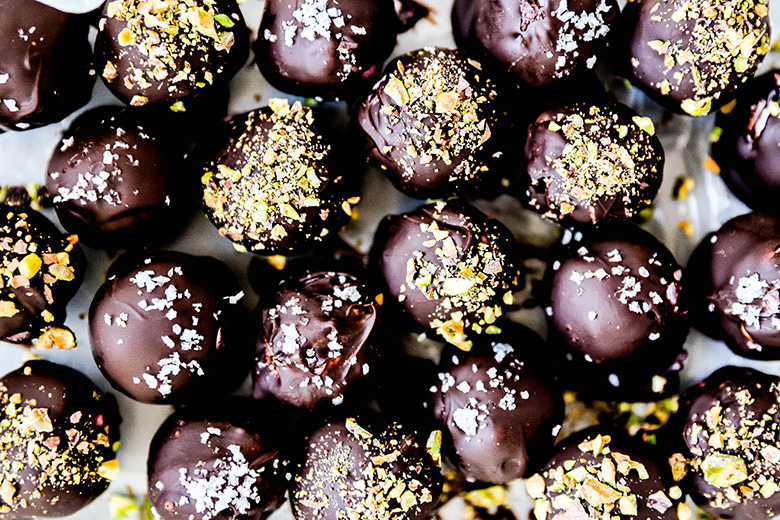 Chocolate and Cranberry Goat Cheese Truffles | www.floatingkitchen.net