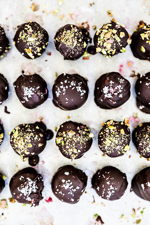 Chocolate and Cranberry Goat Cheese Truffles | www.floatingkitchen.net