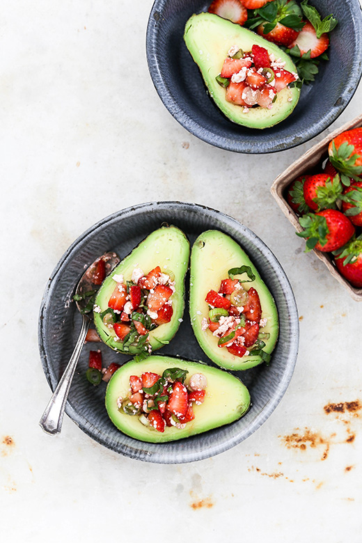 Baked Avocados with Strawberry Salsa | www.floatingkitchen.net