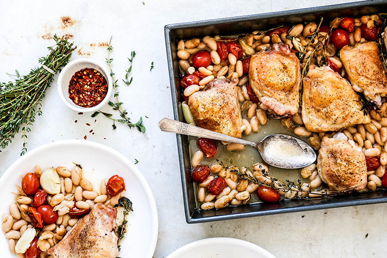 One-Pan Chicken and White Beans with Tomatoes, Garlic and Herbs | www.floatingkitchen.net