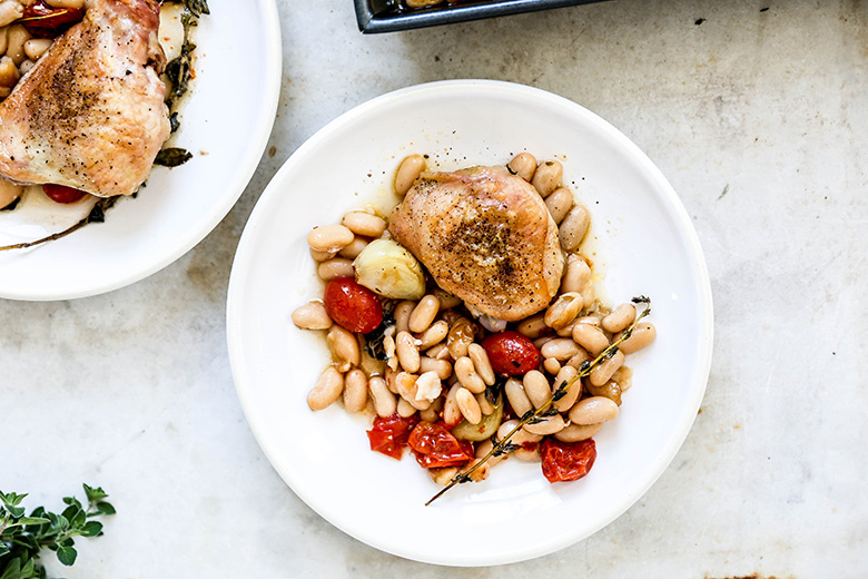 One-Pan Chicken and White Beans with Tomatoes, Garlic and Herbs | www.floatingkitchen.net