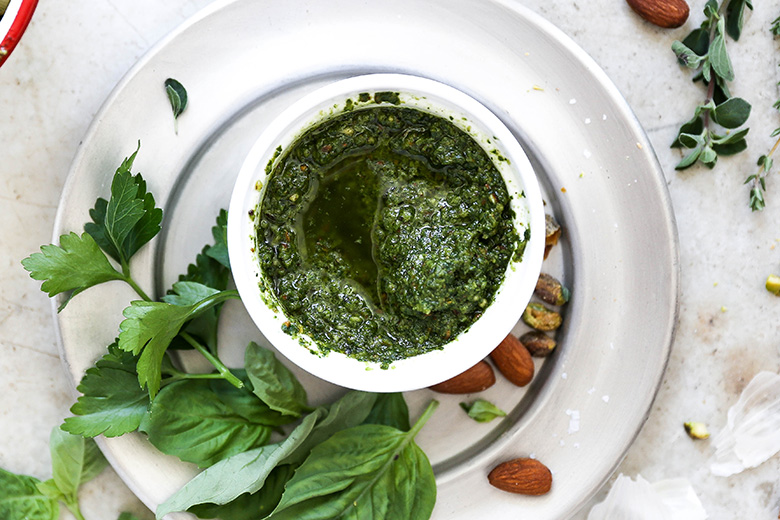 Vegan Mixed Herb and Nut Pesto | www.floatingkitchen.net