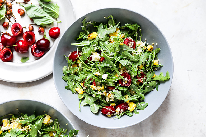 Cherry, Corn and Arugula Salad with Quinoa and Blue Cheese | www.floatingkitchen.net