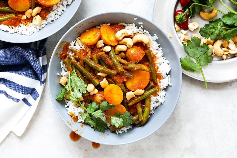 Vegan Potato and Green Bean Curry | www.floatingkitchen.net