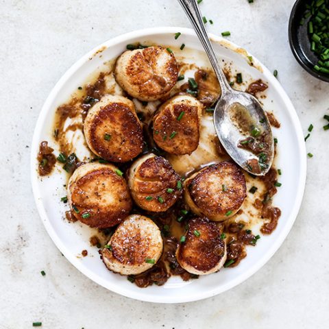 Easy Pan-Seared Scallops with Shallots and White Wine Reduction-image