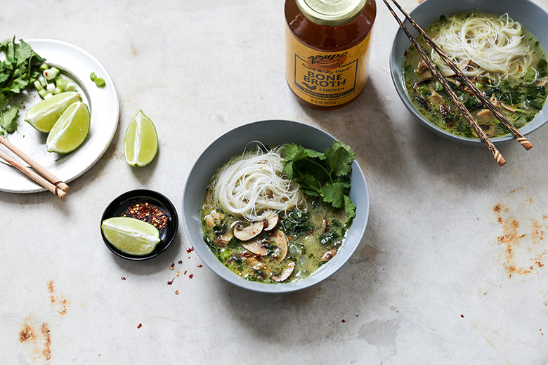 Easy Thai Green Curry Chicken Soup | www.floatingkitchen.net