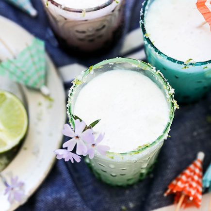 Easy Coconut Lime Margaritas | www.floatingkitchen.net