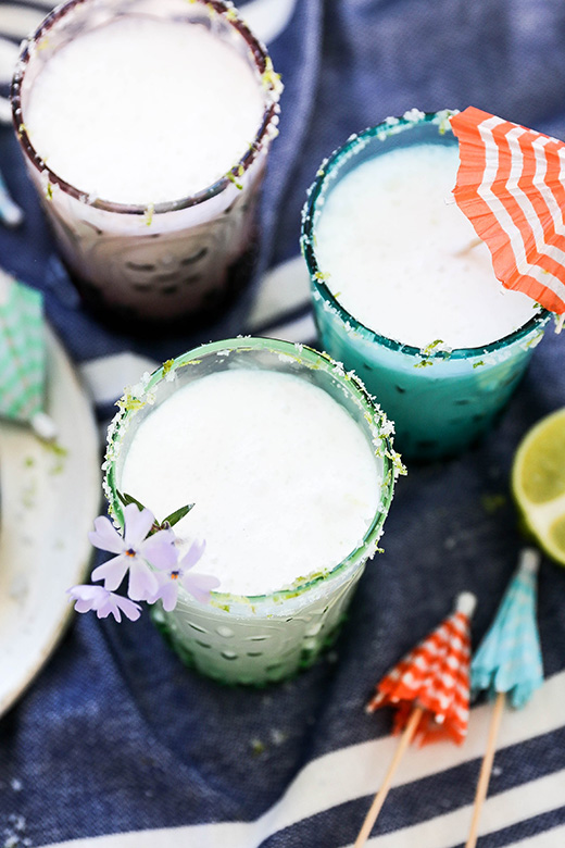 Easy Coconut Lime Margaritas | www.floatingkitchen.net