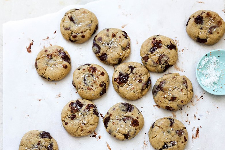 Salted Thyme Chocolate Chip Cookies | www.floatingkitchen.net